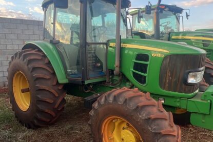TRATOR JOHN DEERE 6125J