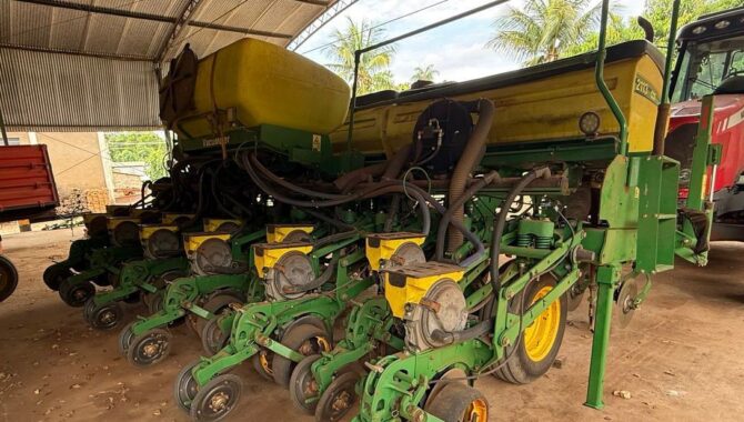 PLANTADEIRA JD 2113