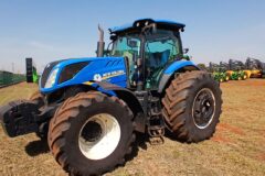 TRATOR NH T7.260