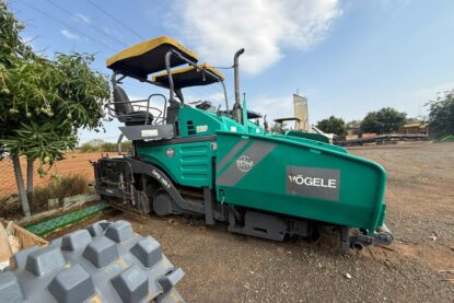 Vogele S1800-2 com mesa AB600