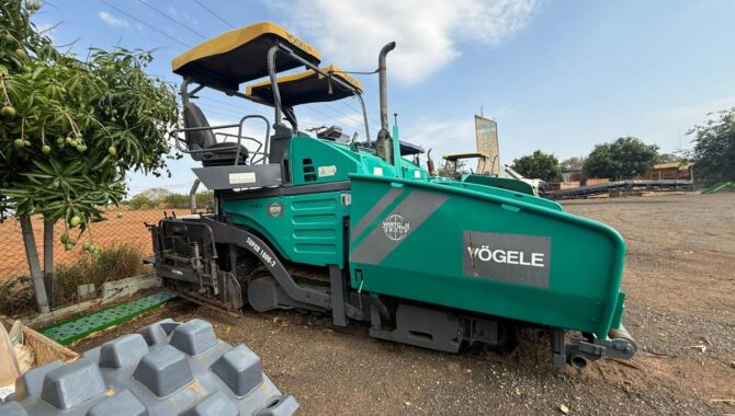 Vogele S1800-2 com mesa AB600