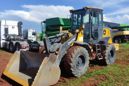 PA CARREGADEIRA JOHN DEERE 444G