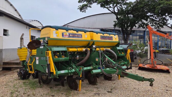 PLANTADEIRA TATU 600 8 LINHAS