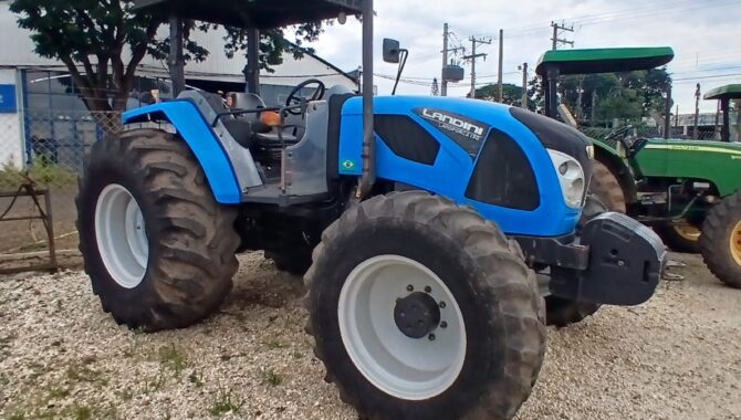 TRATOR LANDINI 130 PLATAFORMADO