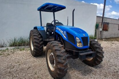 TRATOR NEW HOLLAND TL 75E -PLATAFORMADO