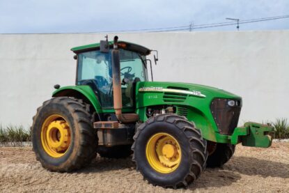 Trator John Deere 7715 – 2008