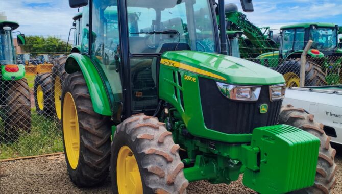 Trator John Deere 5070E – 2020