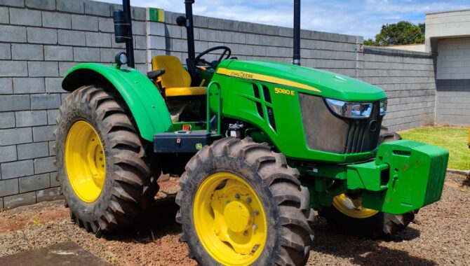 Trator John Deere 5080E – 2024